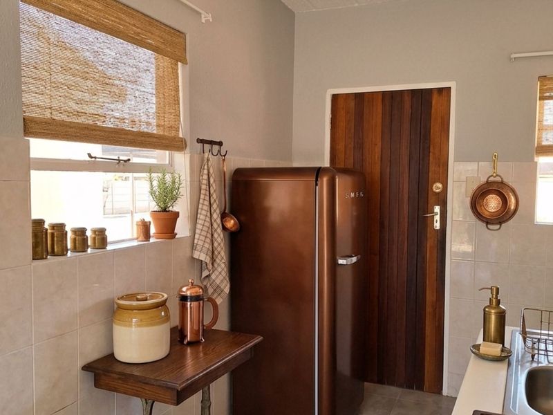 Apartment For Sale in Pomona - Photo 3