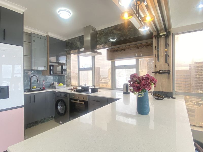 Apartment For Sale in Esplanade - Photo 5