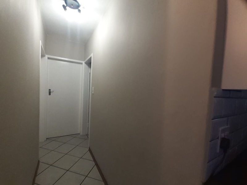 Apartment For Sale in Die Hoewes - Photo 9