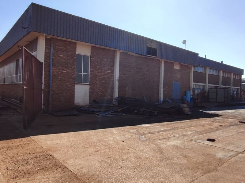Industrial To Rent in Waltloo - Photo 2