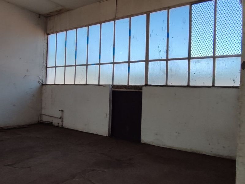 Industrial To Rent in Waltloo - Photo 5