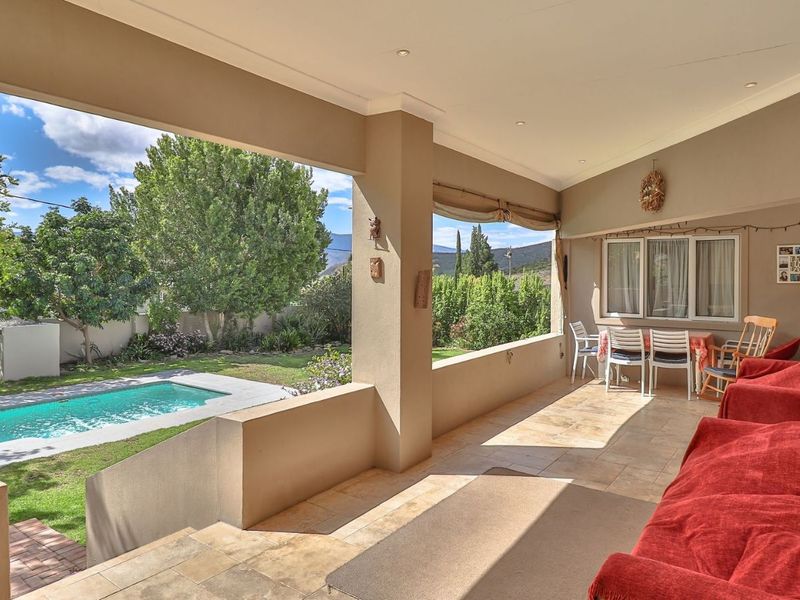 House For Sale in Montagu Central - Photo 2