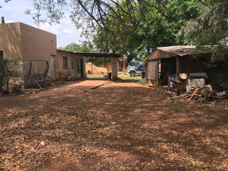 House For Sale in Silverton - Photo 1