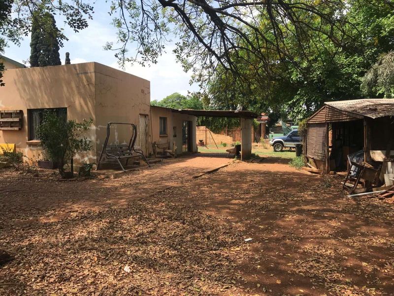 House For Sale in Silverton - Photo 6