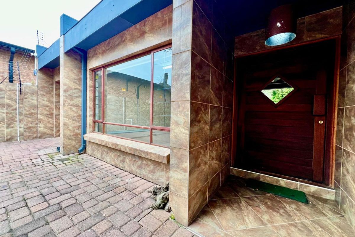 House For Sale in Ermelo Central - Photo 5