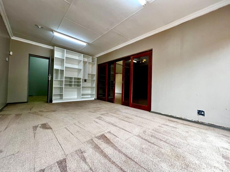 House For Sale in Ermelo Central - Photo 9