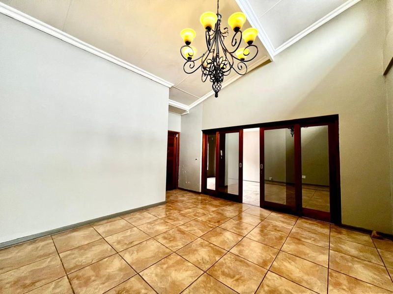 House For Sale in Ermelo Central - Photo 7