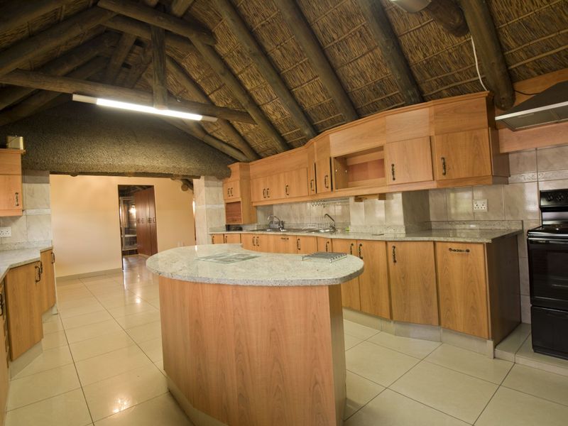 House For Sale in Menkenkop - Photo 9