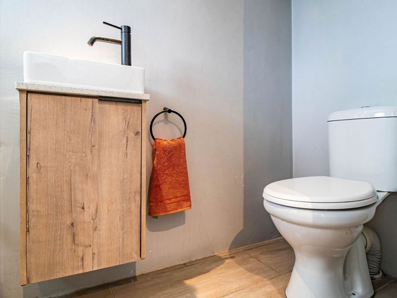 Townhouse For Sale in Montclair - Photo 9