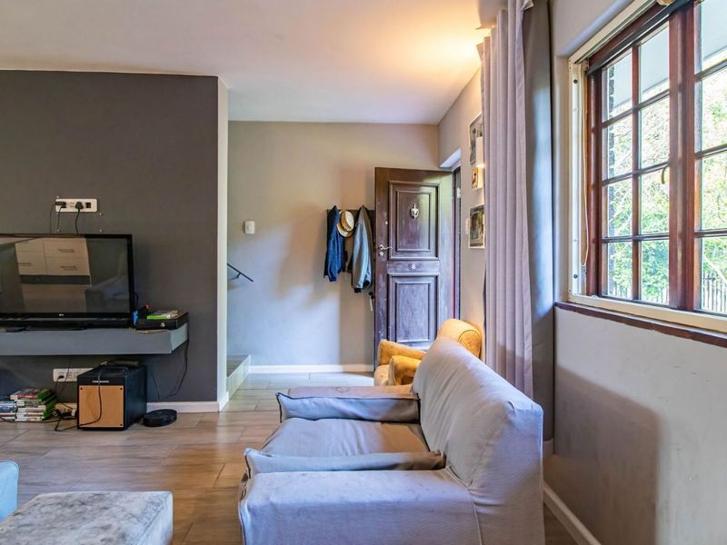 Townhouse For Sale in Montclair - Photo 6