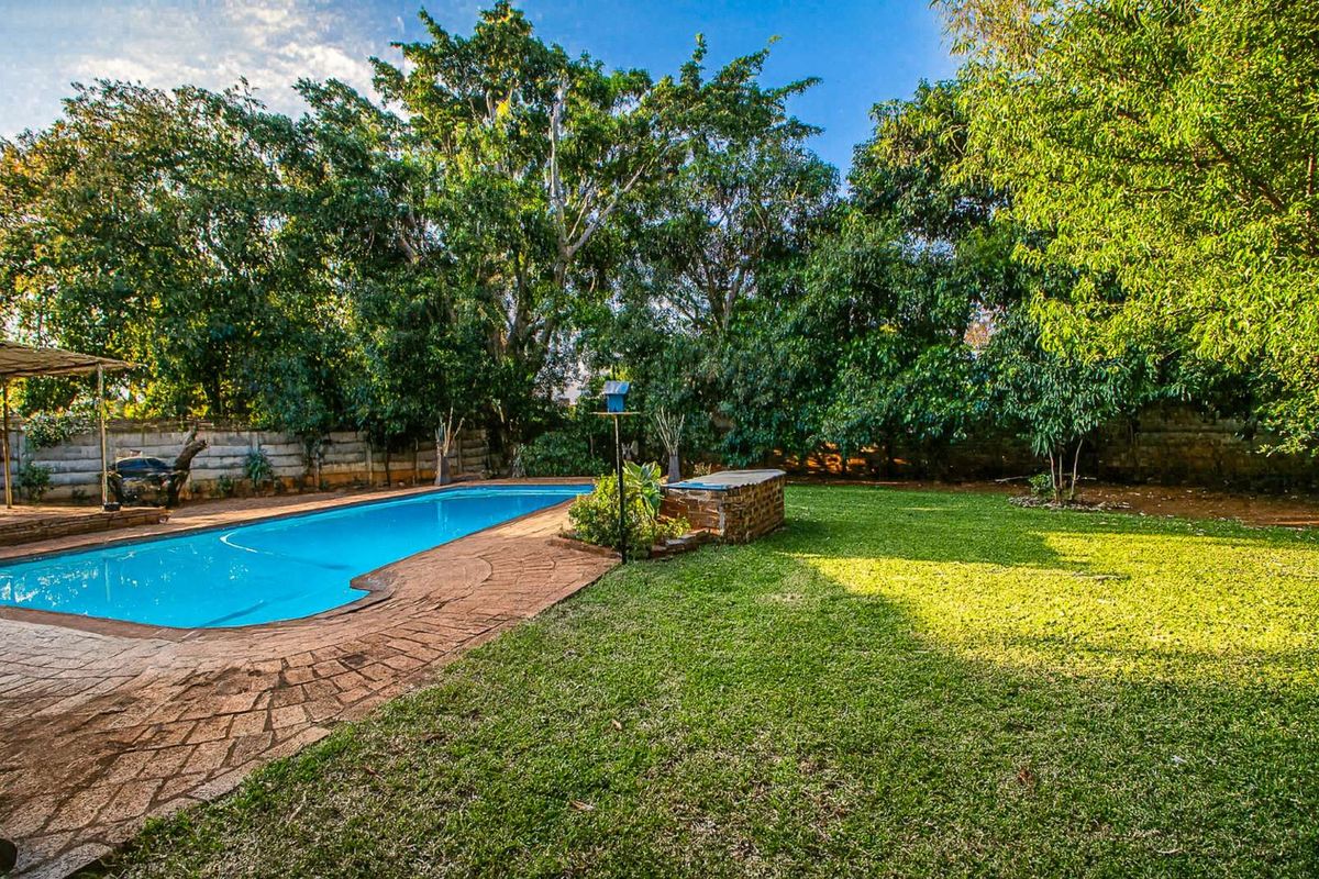 House For Sale in Sinoville - Photo 3