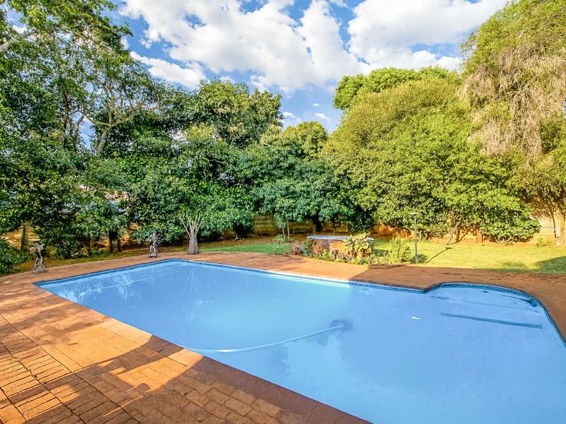 House For Sale in Sinoville - Photo 2