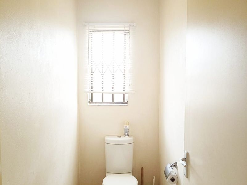 House For Sale in Dawn Park - Photo 4