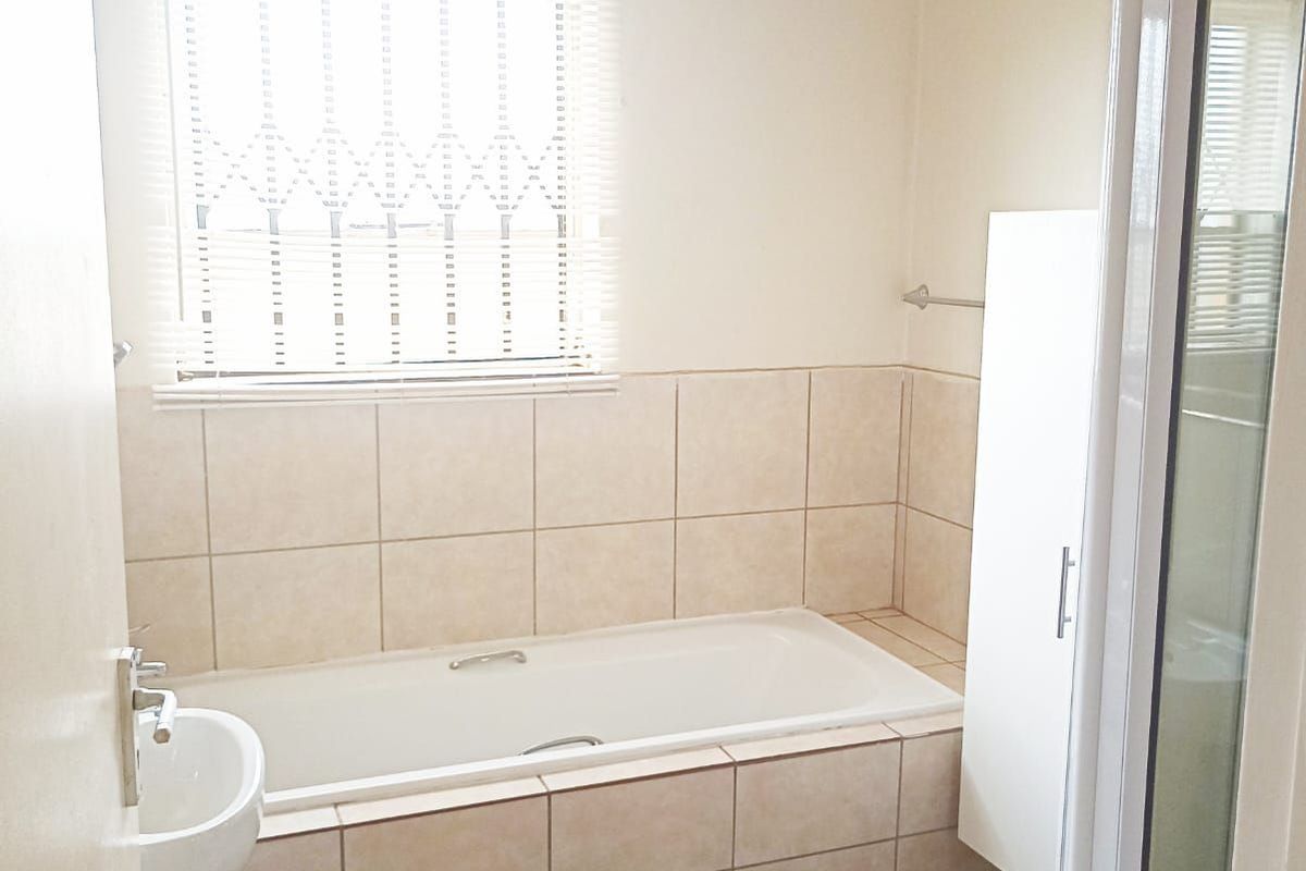 House For Sale in Dawn Park - Photo 5