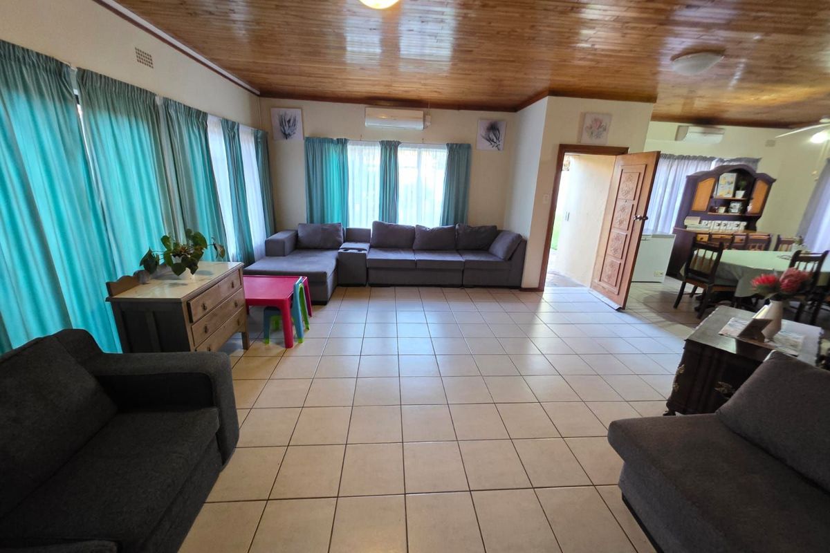 House For Sale in El Toro Park - Photo 4