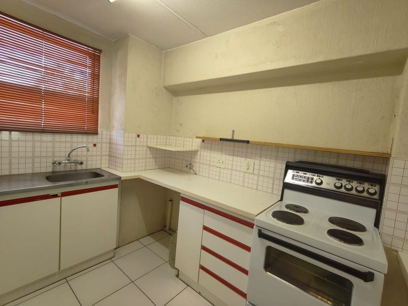 Apartment For Sale in Kensington B - Photo 8
