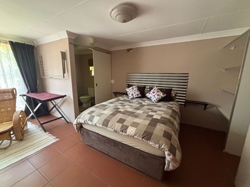 House For Sale in Wilro Park - Photo 5