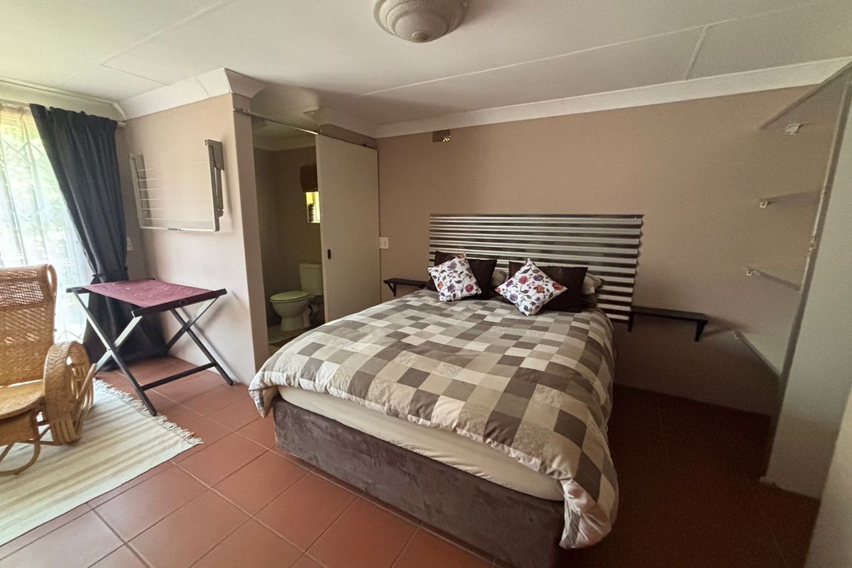 House For Sale in Wilro Park - Photo 5