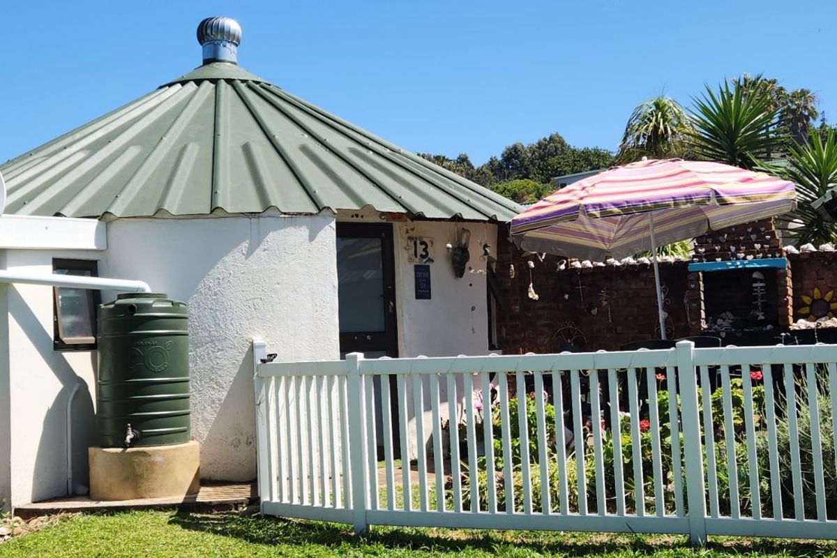 House For Sale in Cintsa West - Photo 4