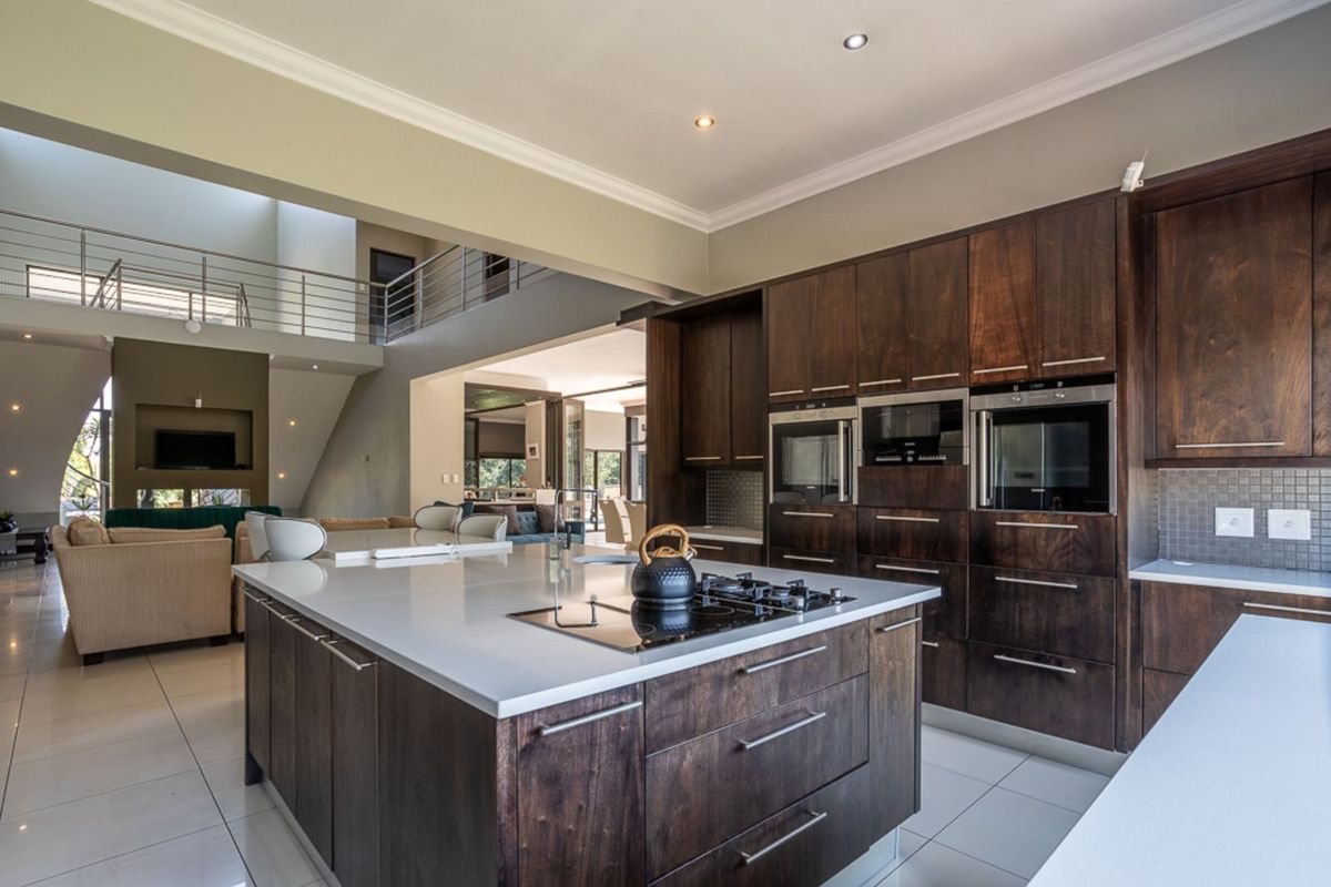 House For Sale in Mooikloof - Photo 5