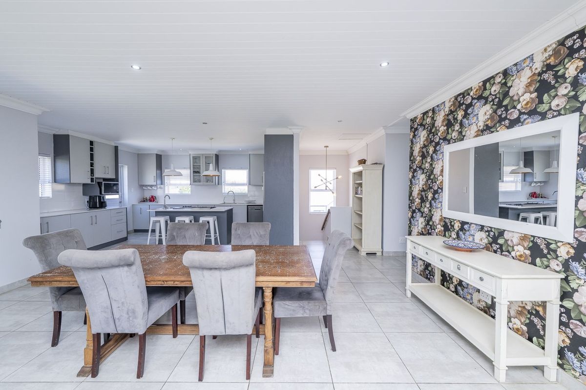 House For Sale in Mount Royal Golf Estate - Photo 5