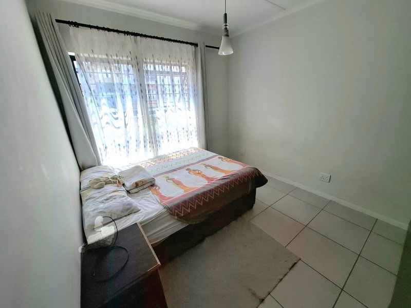 Apartment For Sale in Olivedale - Photo 7