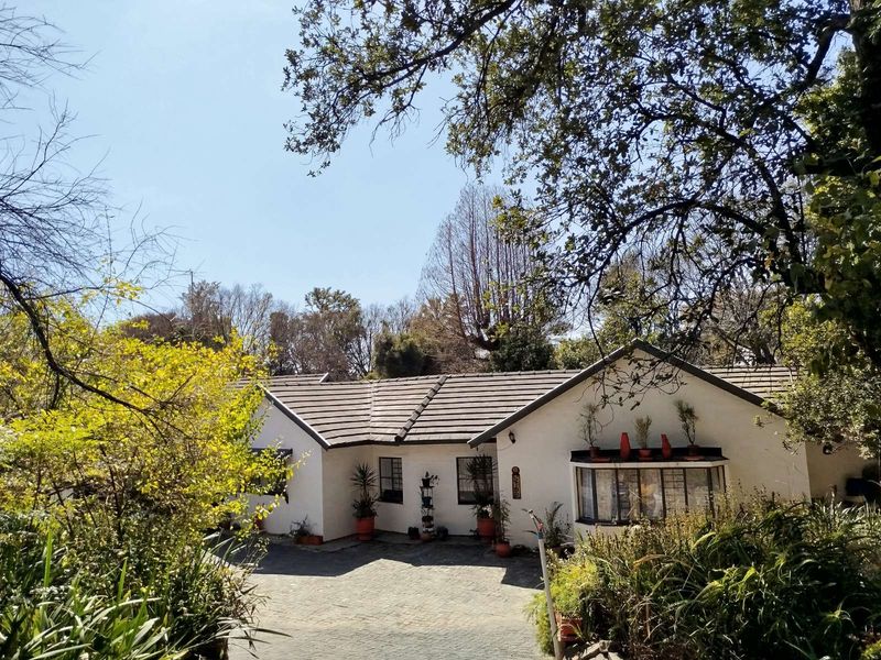 House For Sale in Bramley North - Photo 2