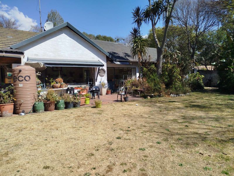 House For Sale in Bramley North - Photo 6