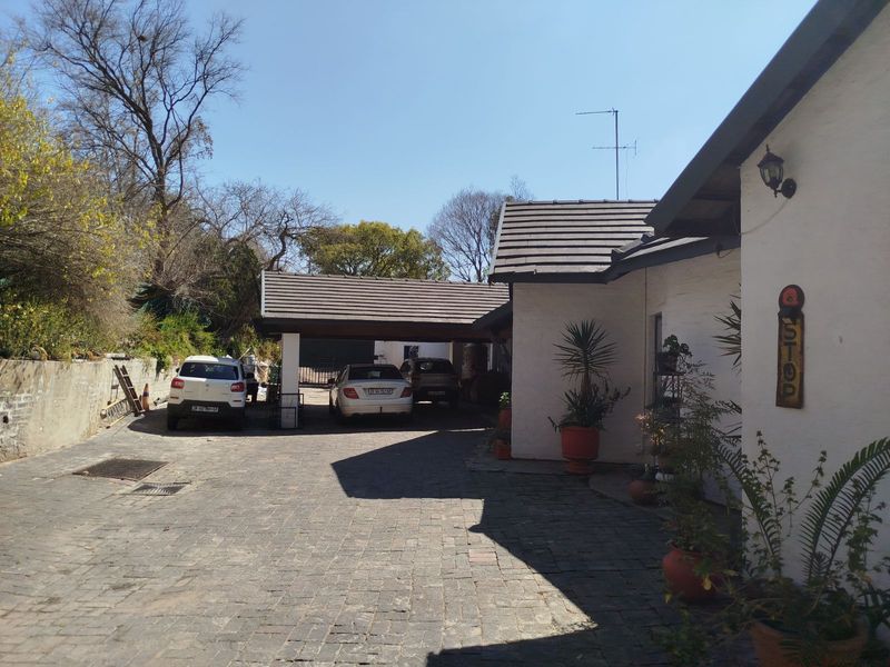 House For Sale in Bramley North - Photo 10