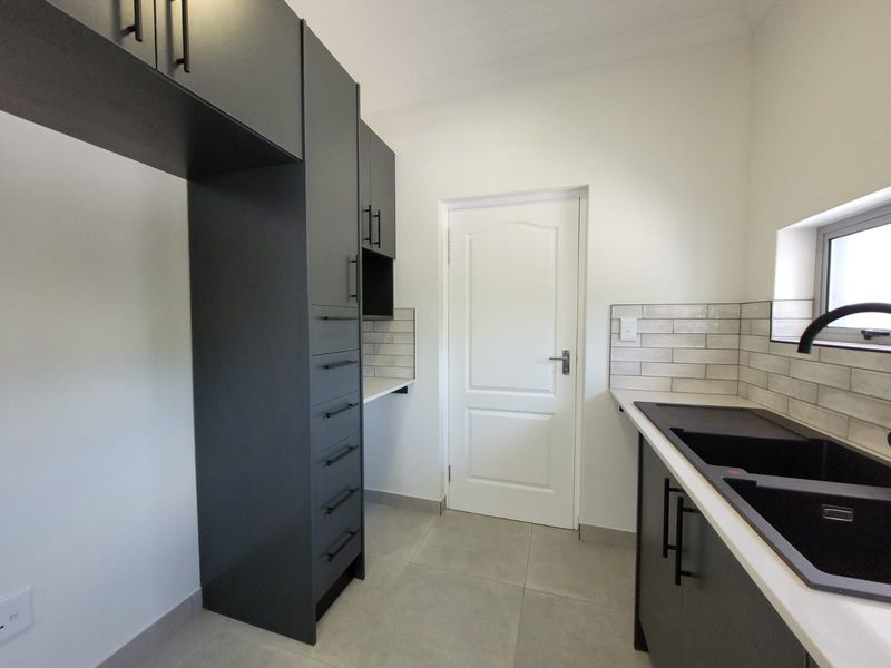 House For Sale in Saldanha Heights - Photo 5