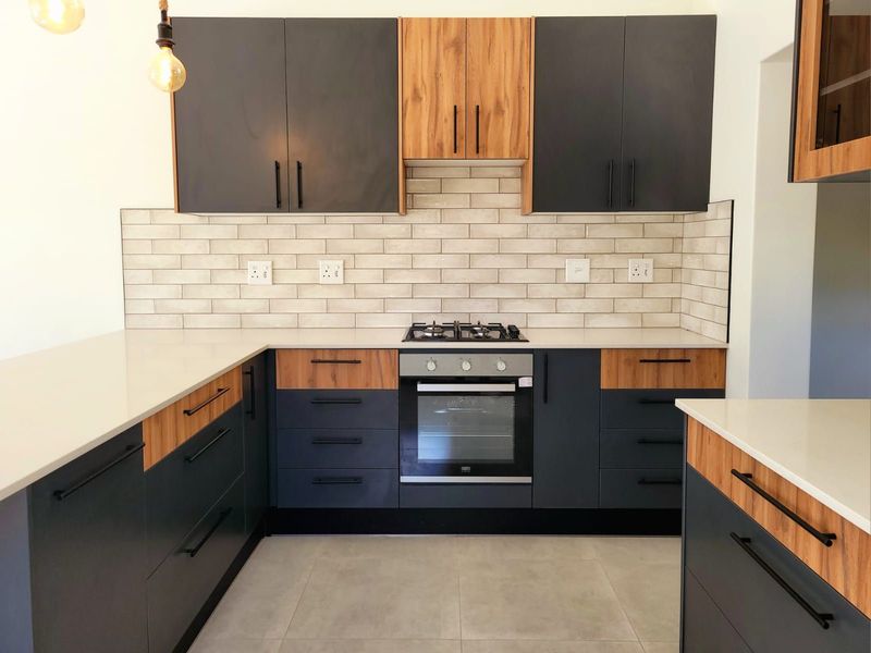 House For Sale in Saldanha Heights - Photo 2