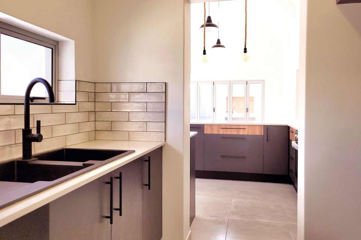 House For Sale in Saldanha Heights - Photo 4