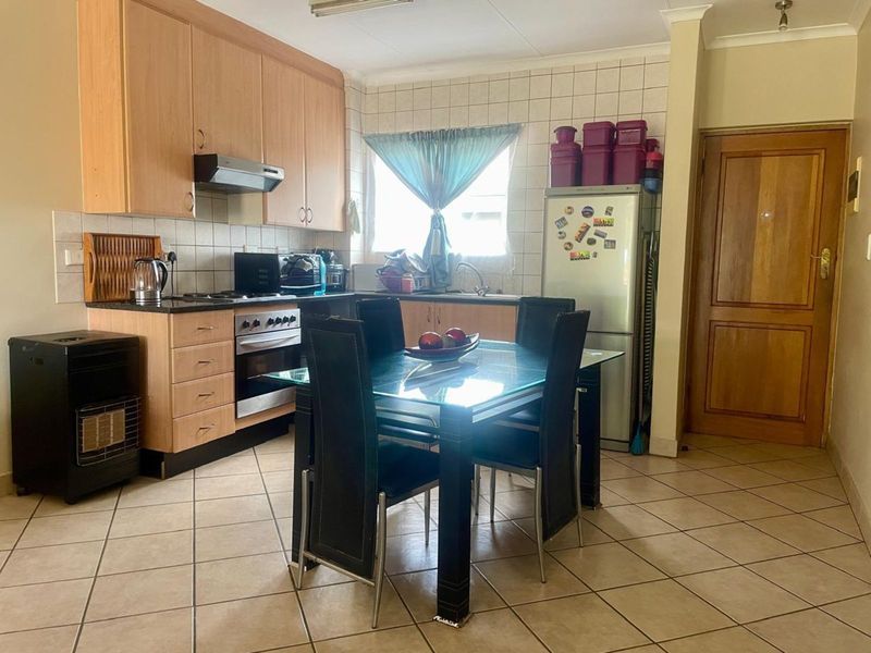 Apartment For Sale in Silver Lakes - Photo 5