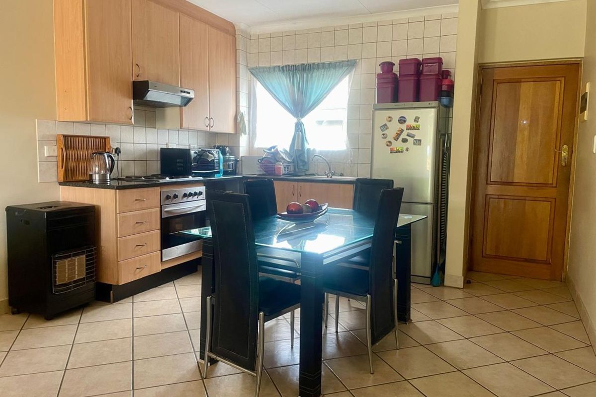 Apartment For Sale in Silver Lakes - Photo 5