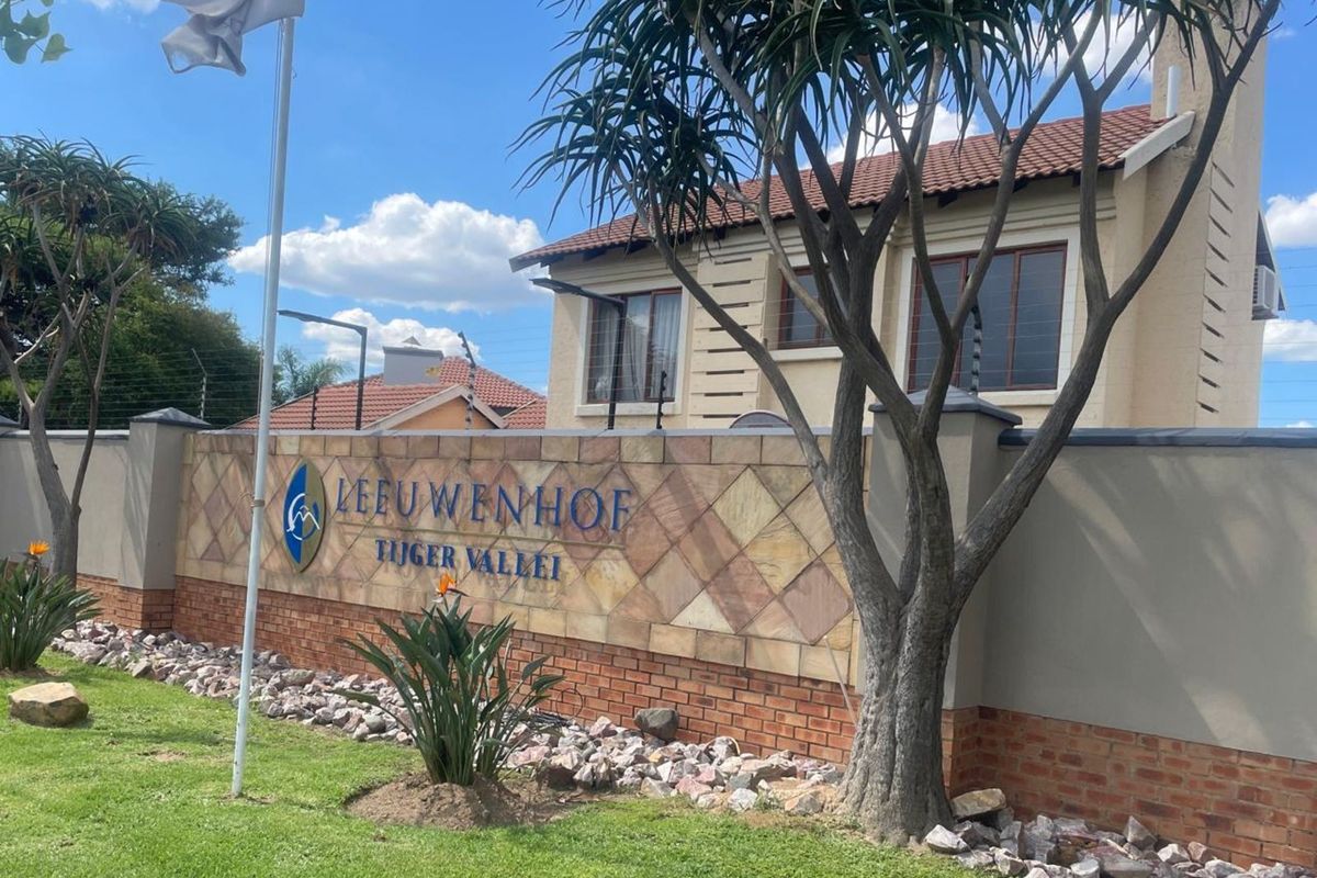 Apartment For Sale in Silver Lakes - Photo 2