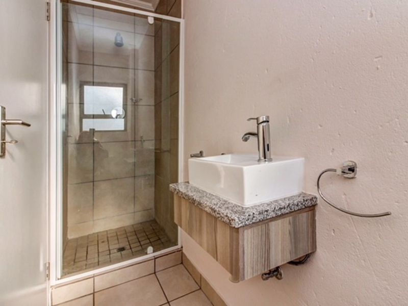 Apartment For Sale in Beverley - Photo 8