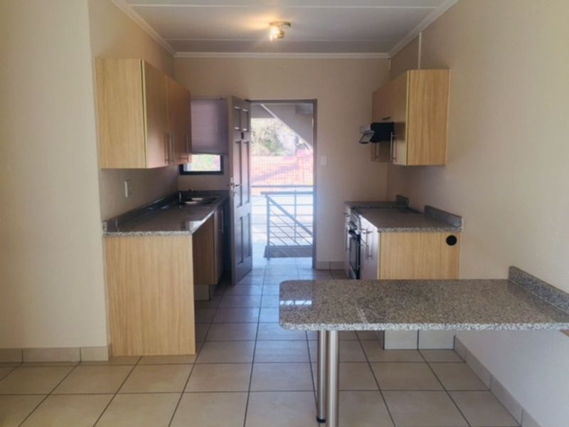 Apartment For Sale in Beverley - Photo 2