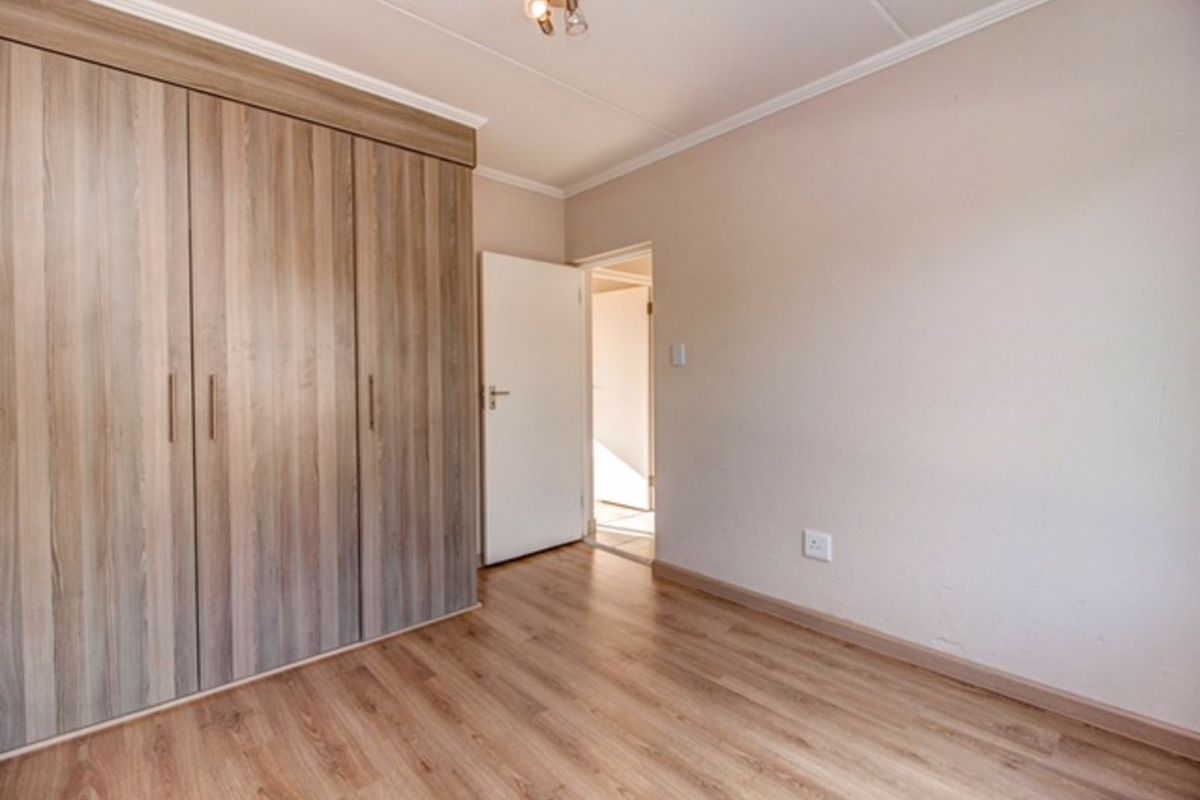 Apartment For Sale in Beverley - Photo 4