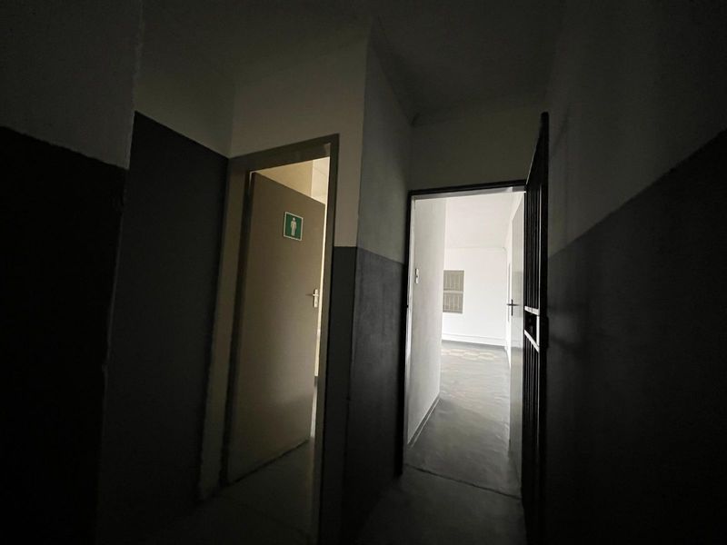 Industrial To Rent in Silvertondale - Photo 10