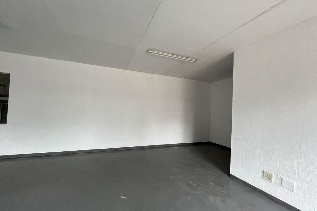 Industrial To Rent in Silvertondale - Photo 3