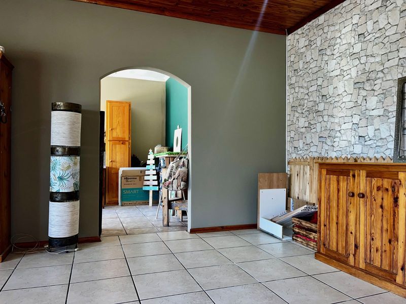 House For Sale in Strelitzia Park - Photo 5