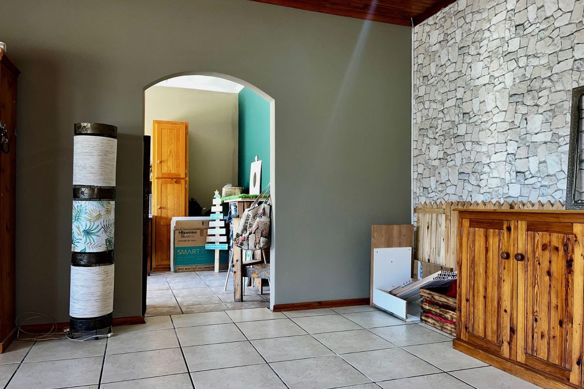 House For Sale in Strelitzia Park - Photo 5