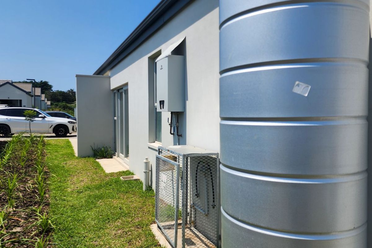 House For Sale in Sheffield Manor - Photo 4