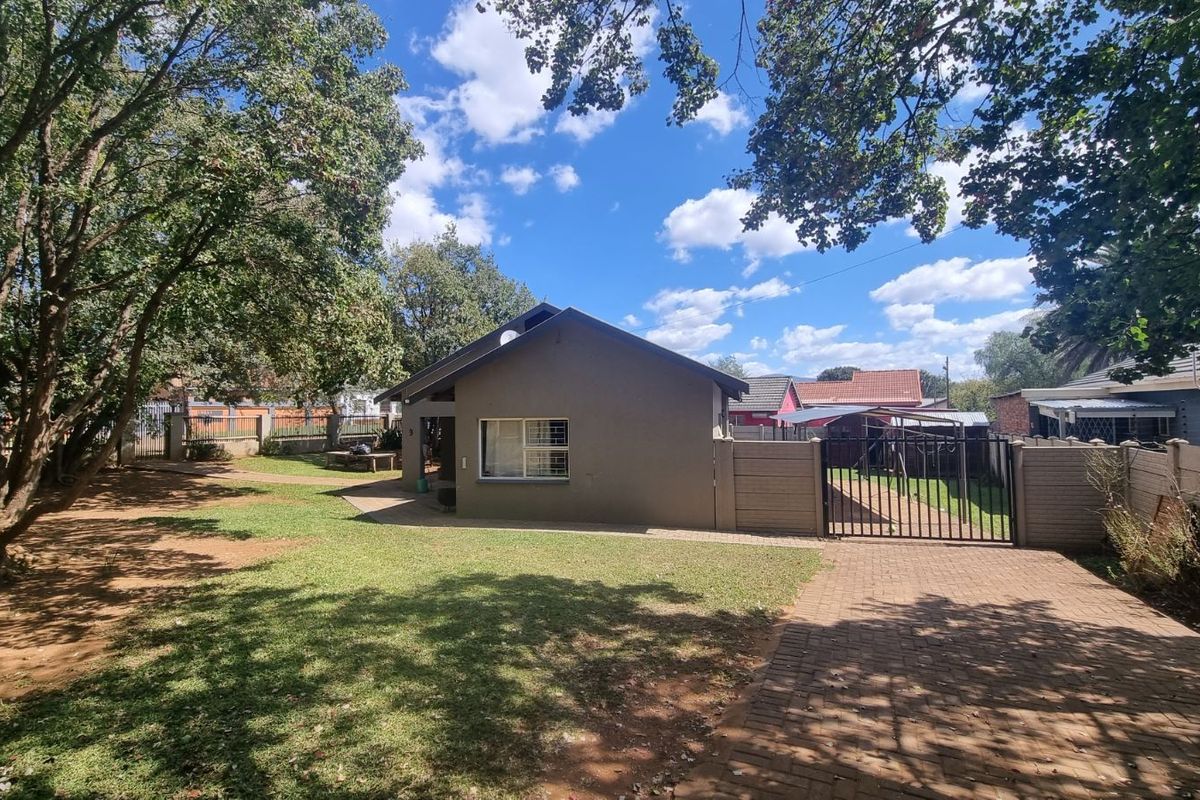 House For Sale in Lydenburg Central - Photo 4