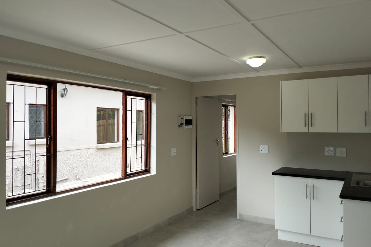 Apartment To Rent in George South - Photo 2