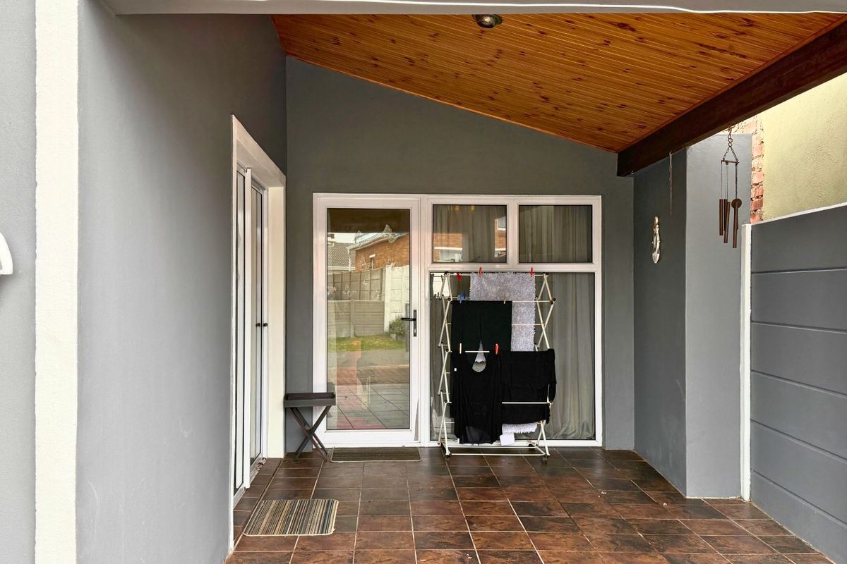 House For Sale in Pearly Beach - Photo 4