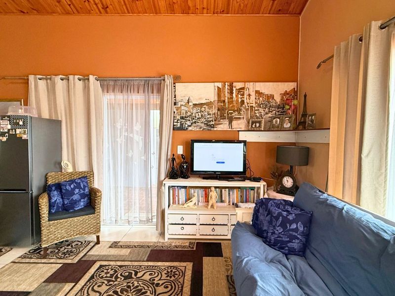 House For Sale in Pearly Beach - Photo 10