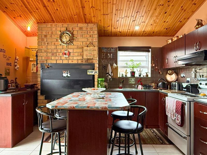 House For Sale in Pearly Beach - Photo 5