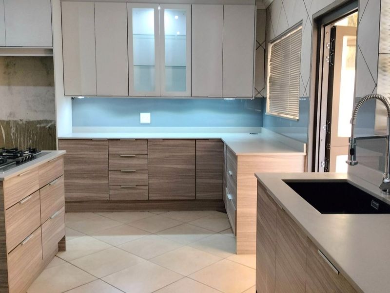 House For Sale in Noordheuwel - Photo 10