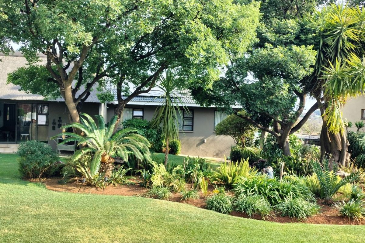 House For Sale in Noordheuwel - Photo 2